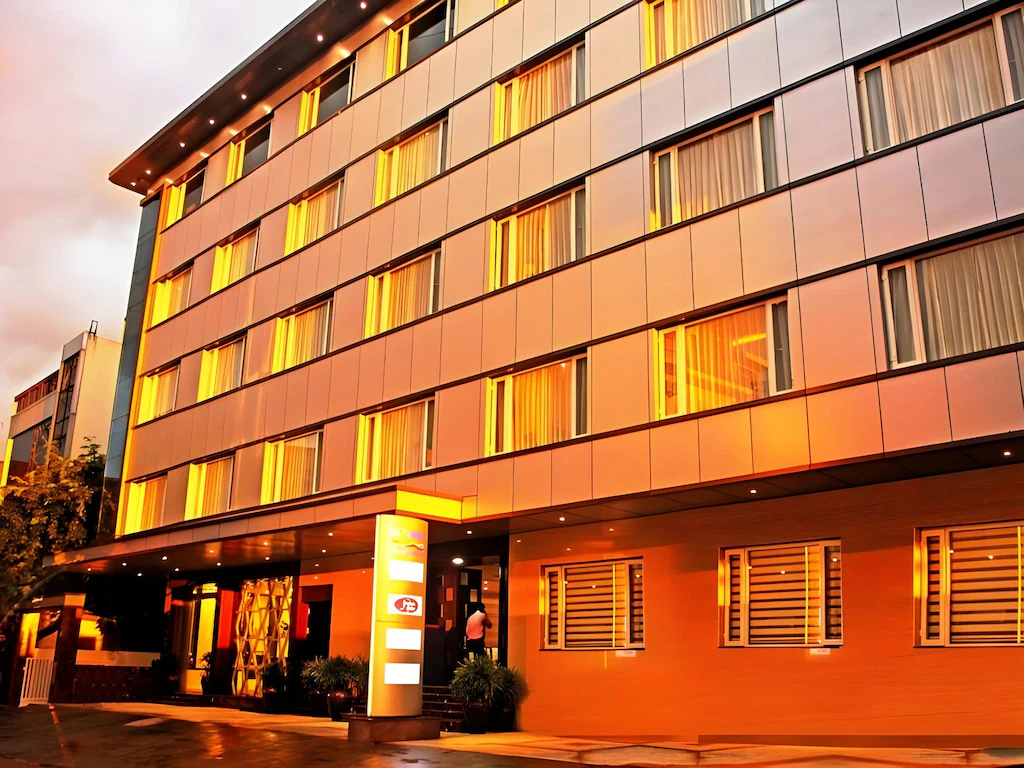 Attide Biz Hotel
